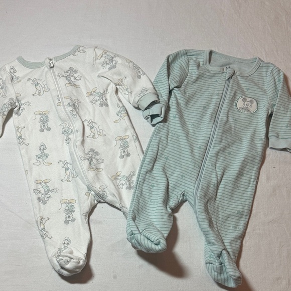 Disney Baby - Pair of One Piece Footie Sleeper - White and Light Blue - Picture 1 of 5